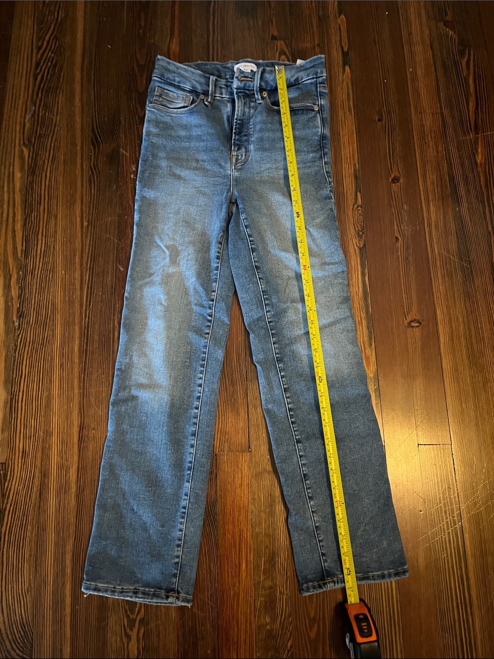 Good American Straight Leg Women's Jeans in Medium Blue Denim